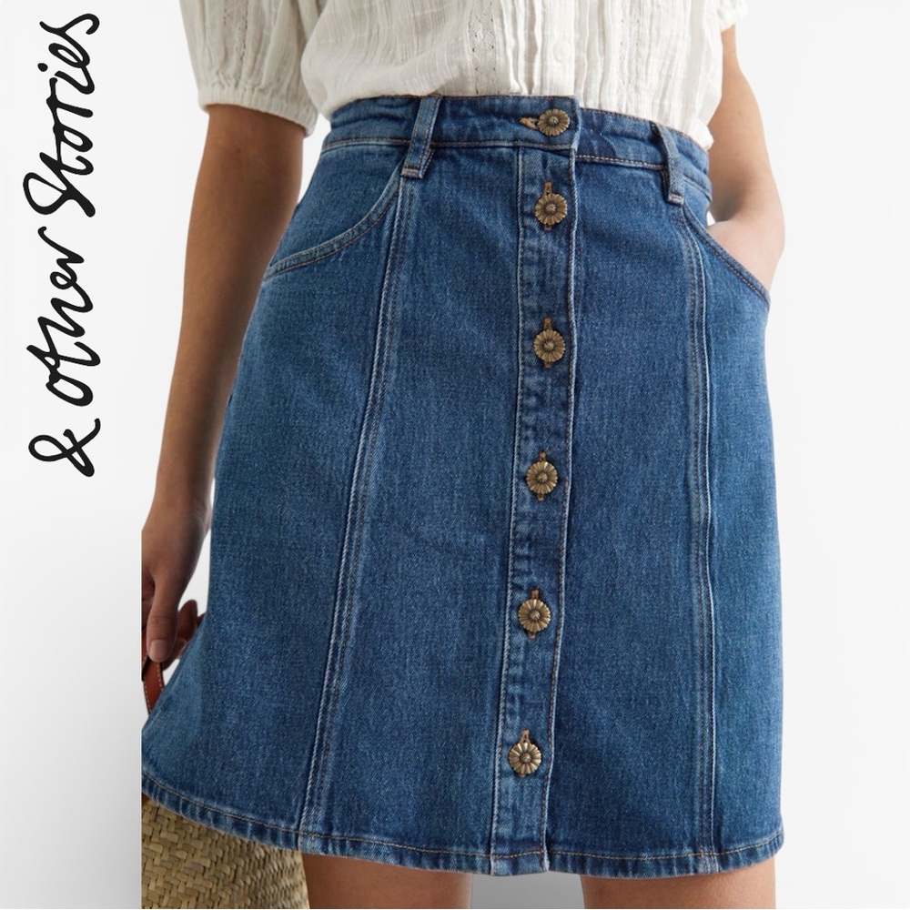& OTHER STORIES Denim Mini Skirt Flower Button Blue A-line Cottagecore | Sz 10